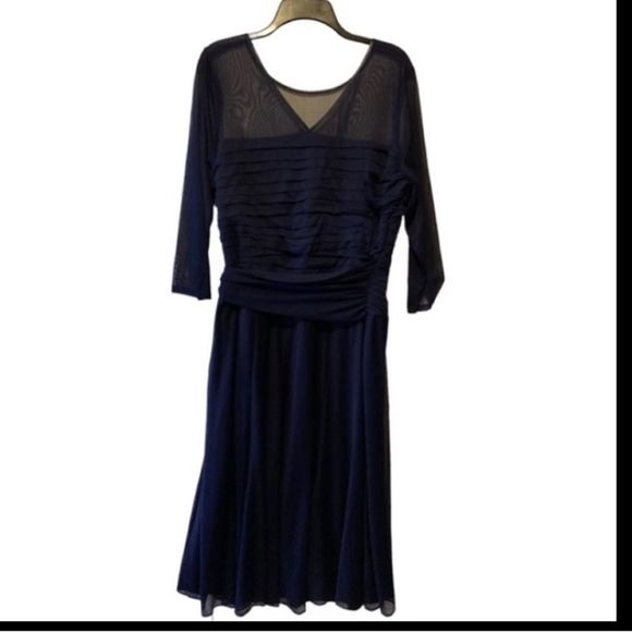 Scarlett Navy Formal Dress NWT - Picture 2 of 10